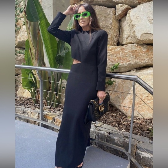 Zara Black Long Sleeve Dress with Unique Cutout - Picture 14 of 15